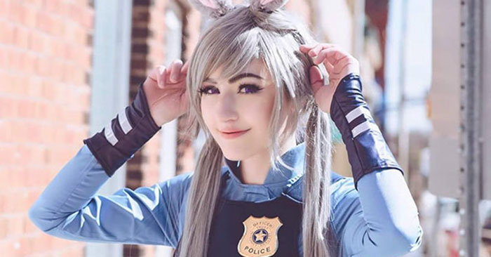 Luxlo cosplay real name
