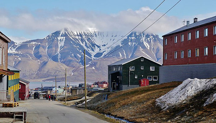 longyearbyen buried