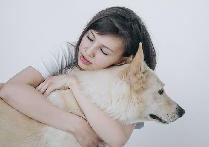 9 People With Terminally Ill Pets Reveal How They Manage